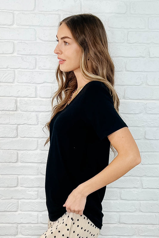 The Every Outfit Basic V-Neck Top in Black