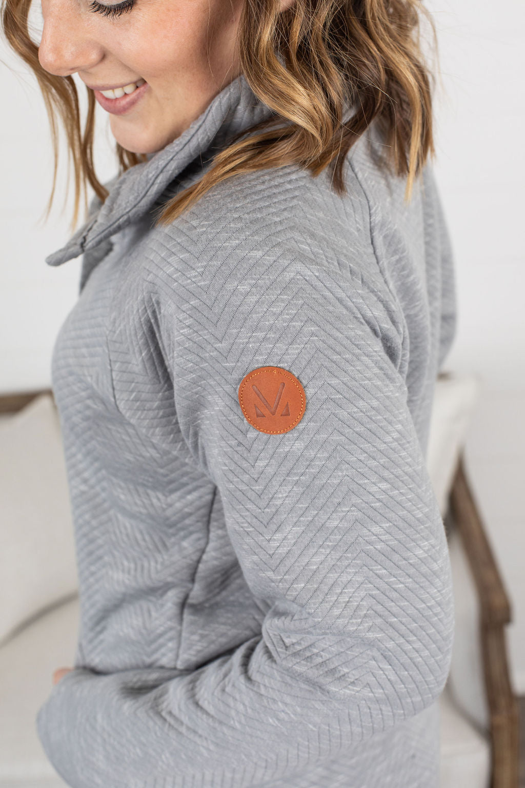 Quilted Button Snap Pullover - Grey
