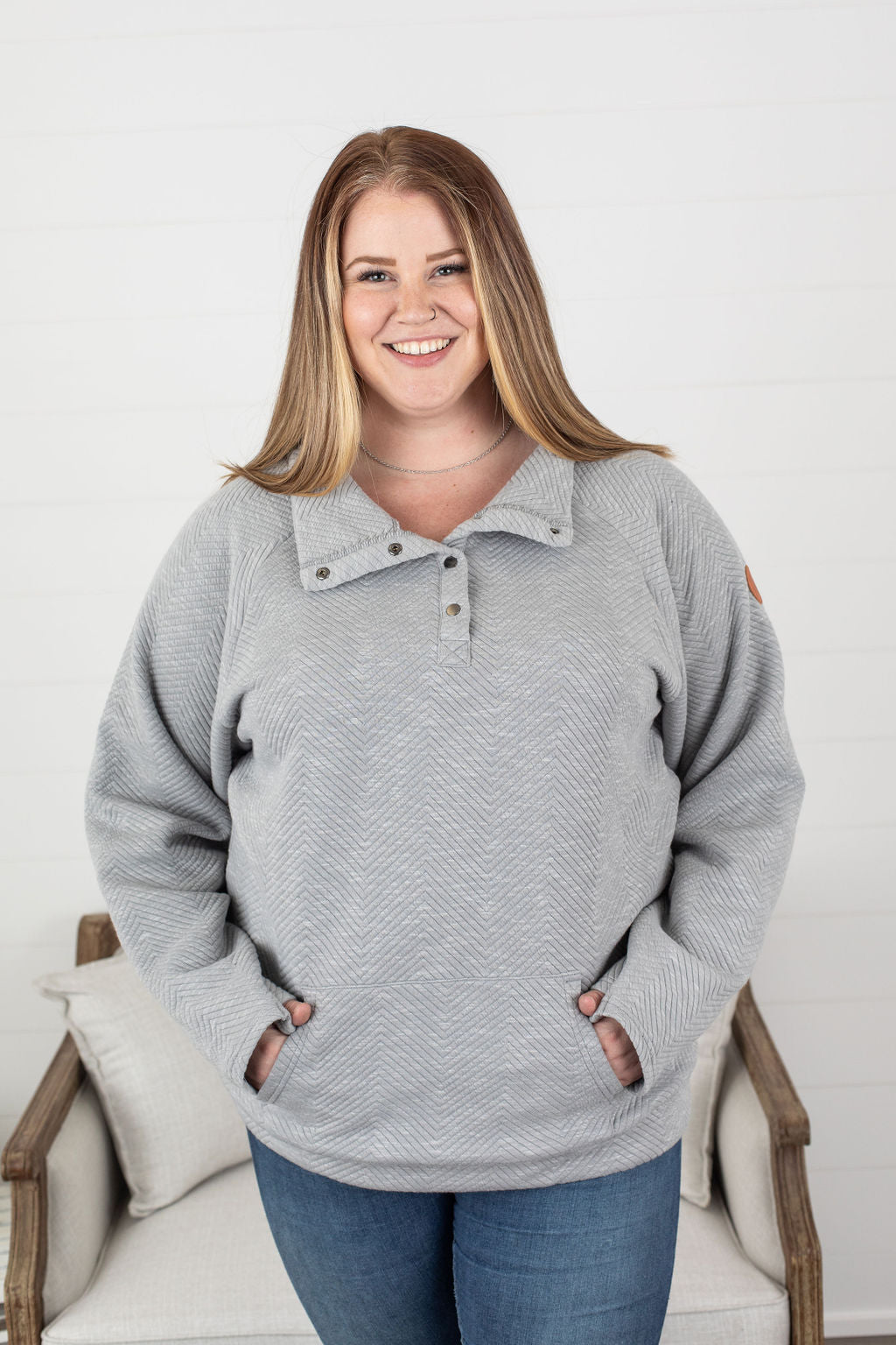 Quilted Button Snap Pullover - Grey