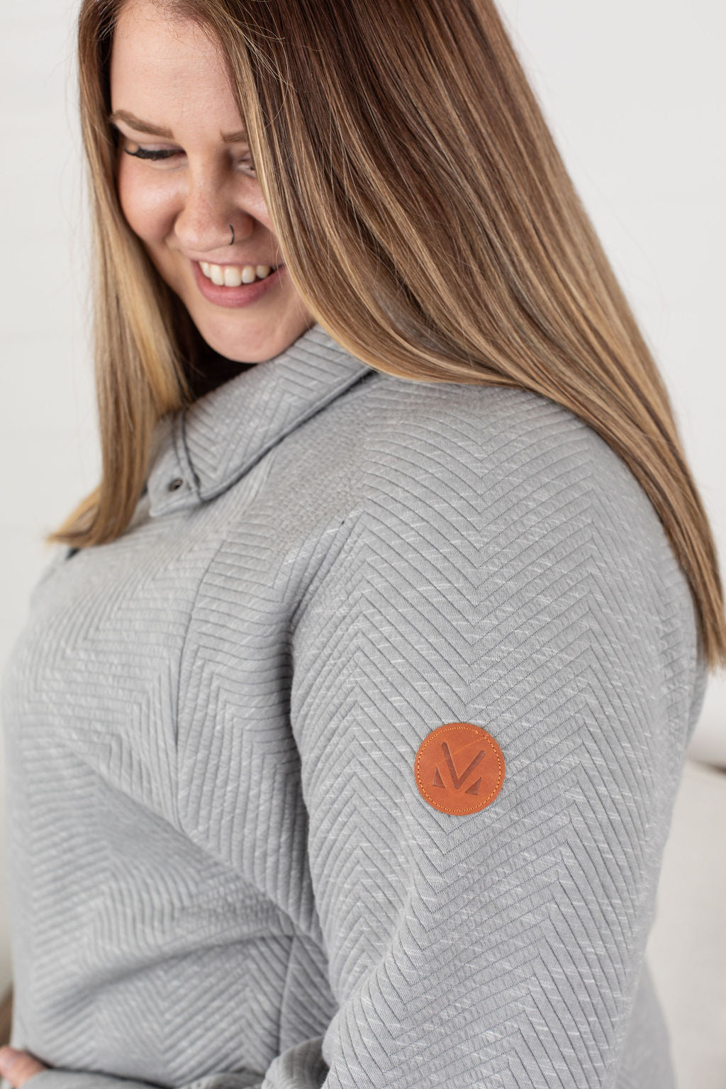Quilted Button Snap Pullover - Grey