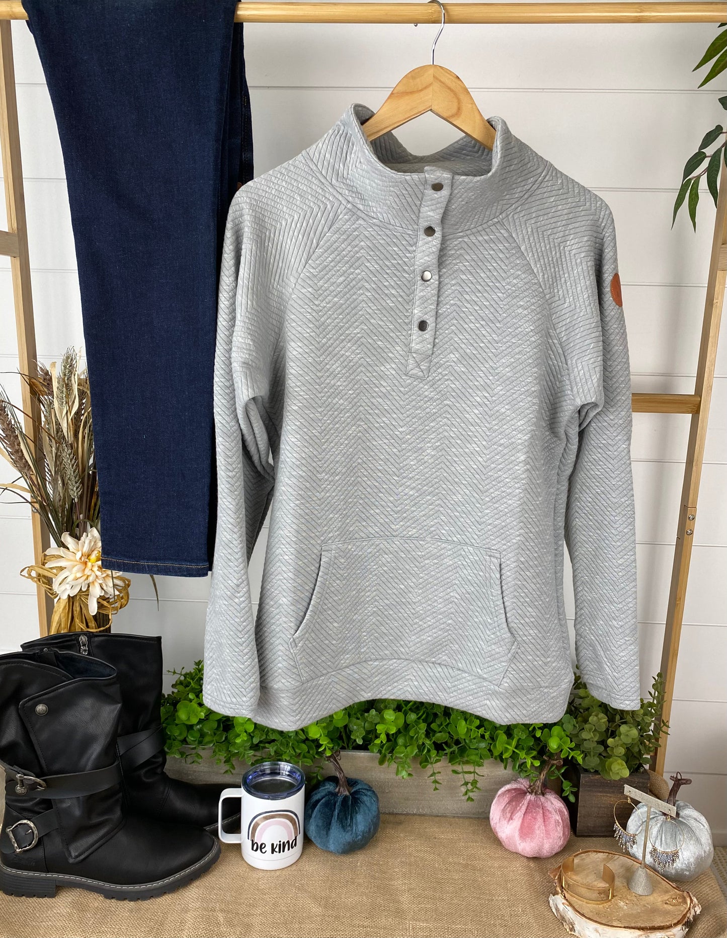 Quilted Button Snap Pullover - Grey