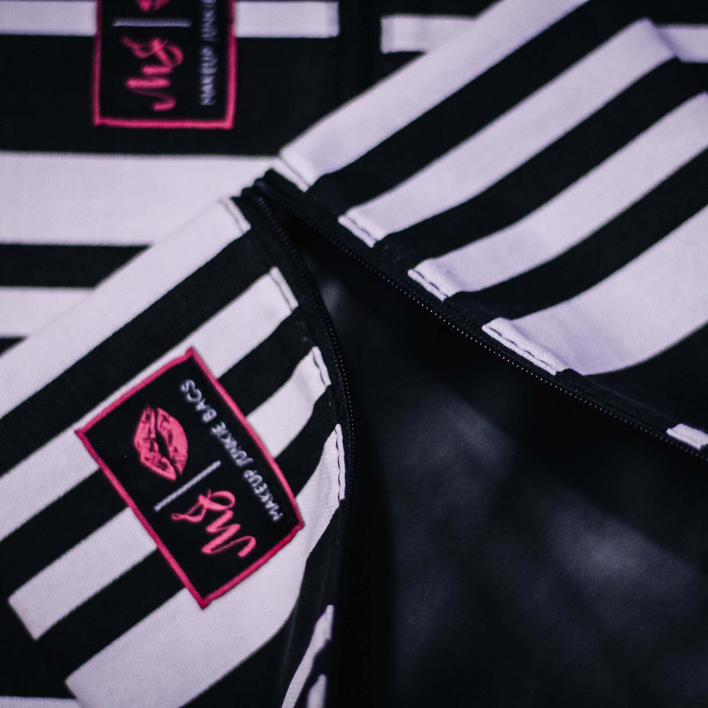Asymmetrical Stripe